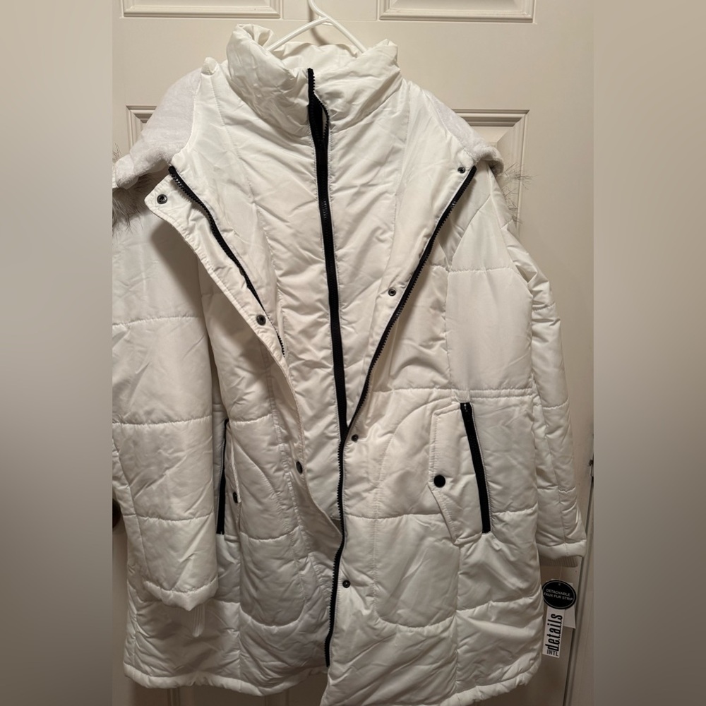Women's White Quilted Jacket with Faux Fur Hood